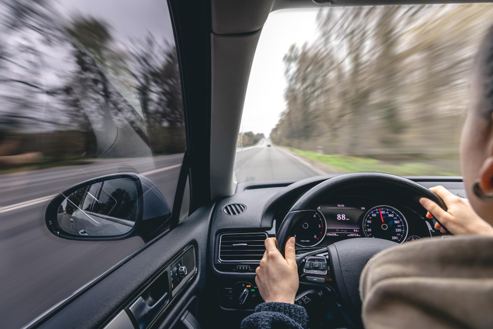 Wie Durchfahren Sie Sicher Eine Gefällestrecke